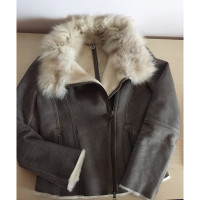 Andere Marke Jacke/Mantel aus Pelz in Grau