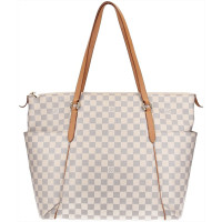Louis Vuitton Handbag in Cream