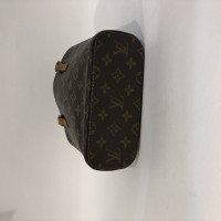 Louis Vuitton Handbag Canvas in Brown