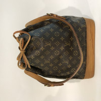 Louis Vuitton Shoulder bag Canvas in Brown