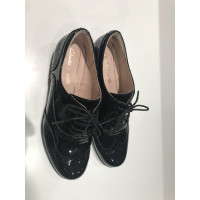 Clarks Chaussures à lacets en Cuir verni en Noir