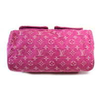 Louis Vuitton Clutch aus Jeansstoff in Rosa / Pink