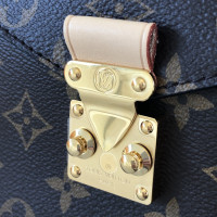 Louis Vuitton Sac à bandoulière en Cuir en Marron