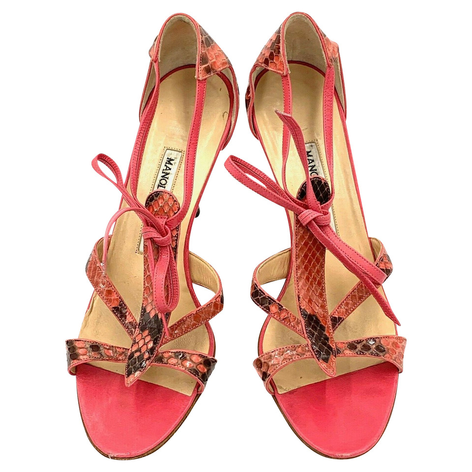 Manolo Blahnik Sandalen aus Leder in Rosa / Pink