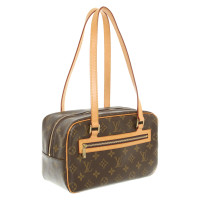 Louis Vuitton Handbag in Monogram Canvas