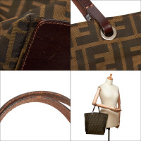 Fendi Sac fourre-tout en Marron