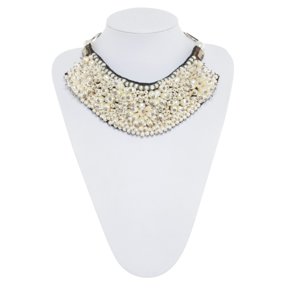 La Perla Halskette mit Kunstperlen