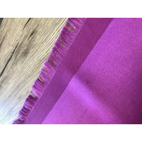 Bulgari Echarpe/Foulard en Soie en Fuchsia