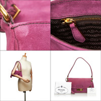 Prada Sac à bandoulière en Daim en Violet