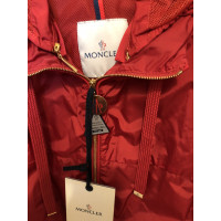 Moncler Jas in rood