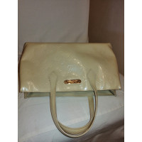 Louis Vuitton Handtasche aus Lackleder in Creme