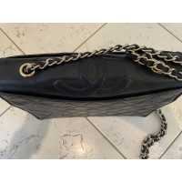 Chanel Flap Bag in pelle nera