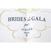 Hermès Foulard "Brides de Gala" en soie rose