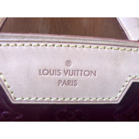 Louis Vuitton Borsa a tracolla in Pelle verniciata in Bordeaux