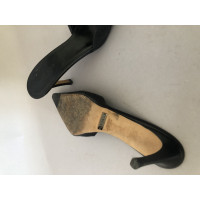 Gucci Sandalen aus Canvas in Schwarz