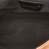 Chanel Umhängetasche aus Wildleder in Beige