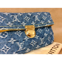 Louis Vuitton Pochette