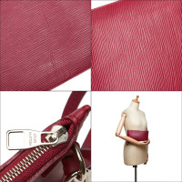 Louis Vuitton Bag/Purse Leather in Red