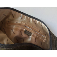 Miu Miu Handtasche aus Wildleder in Khaki