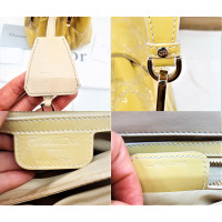 Christian Dior Handbag Patent leather in Yellow