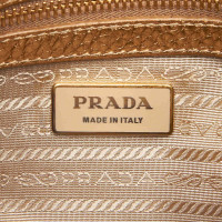 Prada Umhängetasche aus Leder in Gold