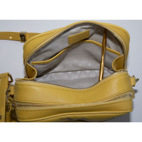 Louis Vuitton Shoulder bag Leather in Yellow