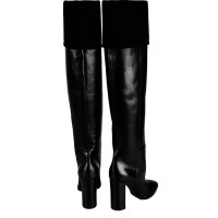 Saint Laurent Stiefel aus Leder in Schwarz