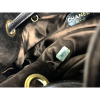 Chanel Umhängetasche aus Wildleder in Braun