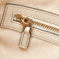 Gucci Umhängetasche aus Leder in Beige