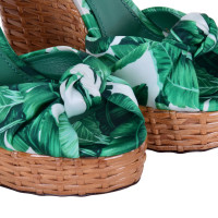 Dolce & Gabbana Chaussures compensées en Soie en Vert