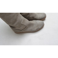 Donna Karan Stiefel aus Leder in Grau