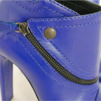Mc Q Alexander Mc Queen Stiefel aus Leder in Blau