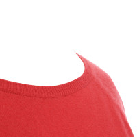 Fabiana Filippi Kasjmier truien in het rood
