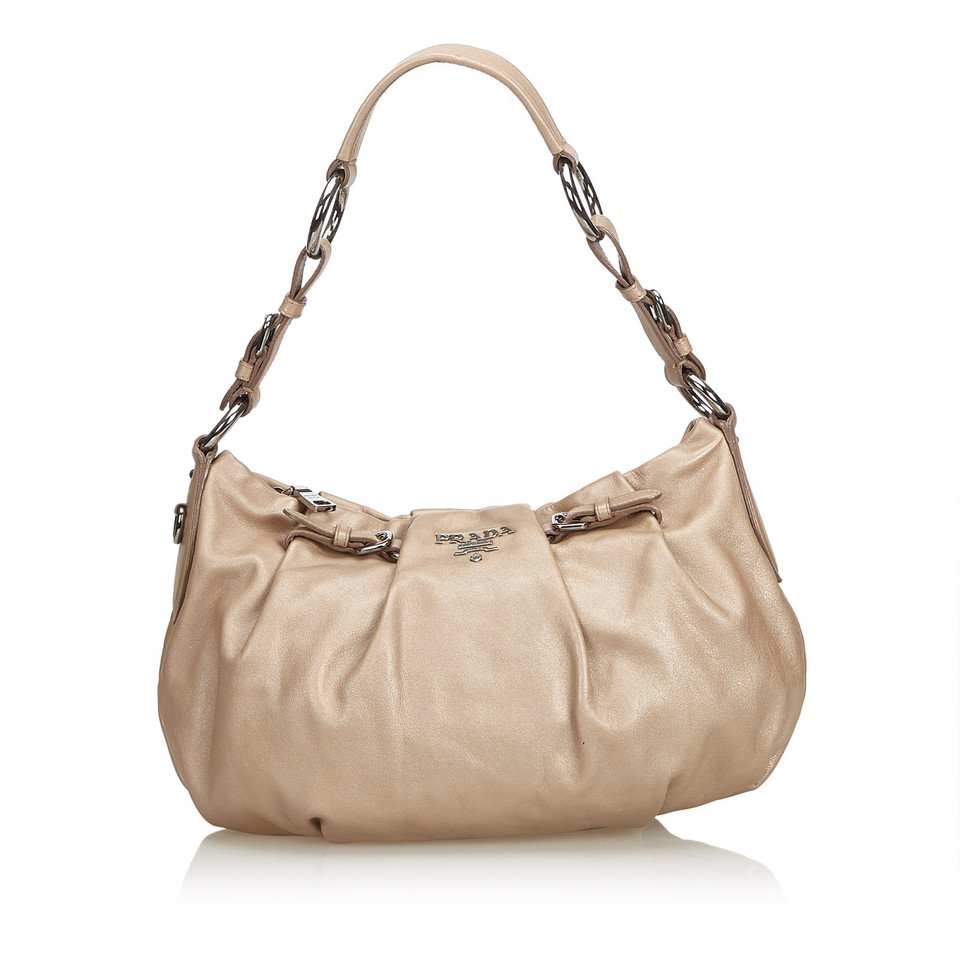 Prada Sac à bandoulière en Cuir en Beige