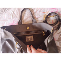 Prada Shopper Leer