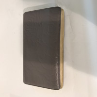 Chanel Täschchen/Portemonnaie aus Leder in Grau