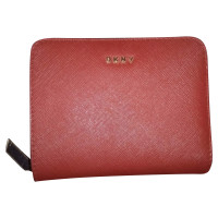 Dkny Bag/Purse Leather in Bordeaux