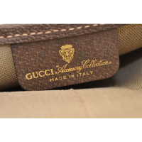 Gucci Clutch aus Canvas in Braun