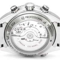 Omega Armbanduhr aus Stahl in Silber