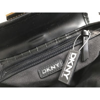 Dkny Handtasche aus Canvas in Schwarz