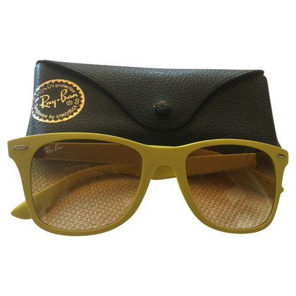 Ray Ban Sunglasses in Yellow