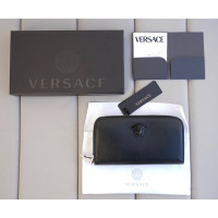 Versace Sac à main/Portefeuille en Cuir en Noir