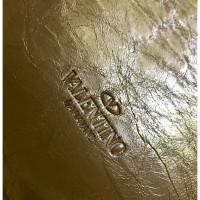 Valentino Garavani Umhängetasche aus Leder in Gold