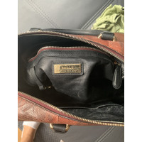 Bally Handtasche aus Leder in Bordeaux