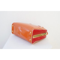 Prada Handtasche aus Lackleder in Orange