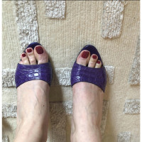 Gucci Sandals Leather in Violet