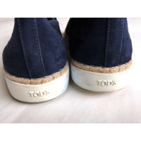 Tod's Sneaker in Pelle scamosciata in Blu