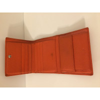 Prada Täschchen/Portemonnaie aus Leder in Orange