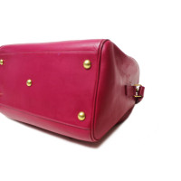 Yves Saint Laurent Shopper Leather in Fuchsia