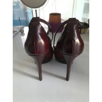 Donna Karan Pumps/Peeptoes Leather in Red